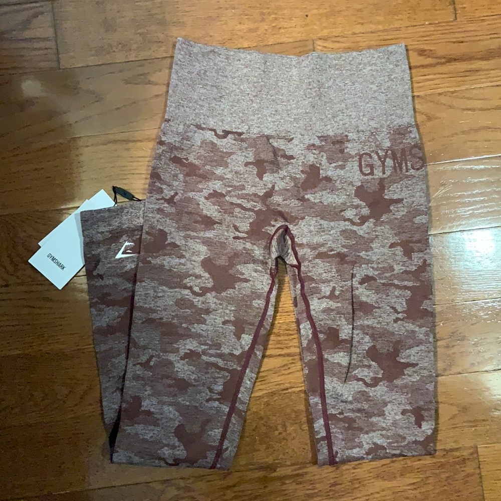 COPY - NWT Gymshark camo seamless leggings